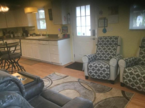  Rock Ridge Rentals Cottage  Блустон Ривер
